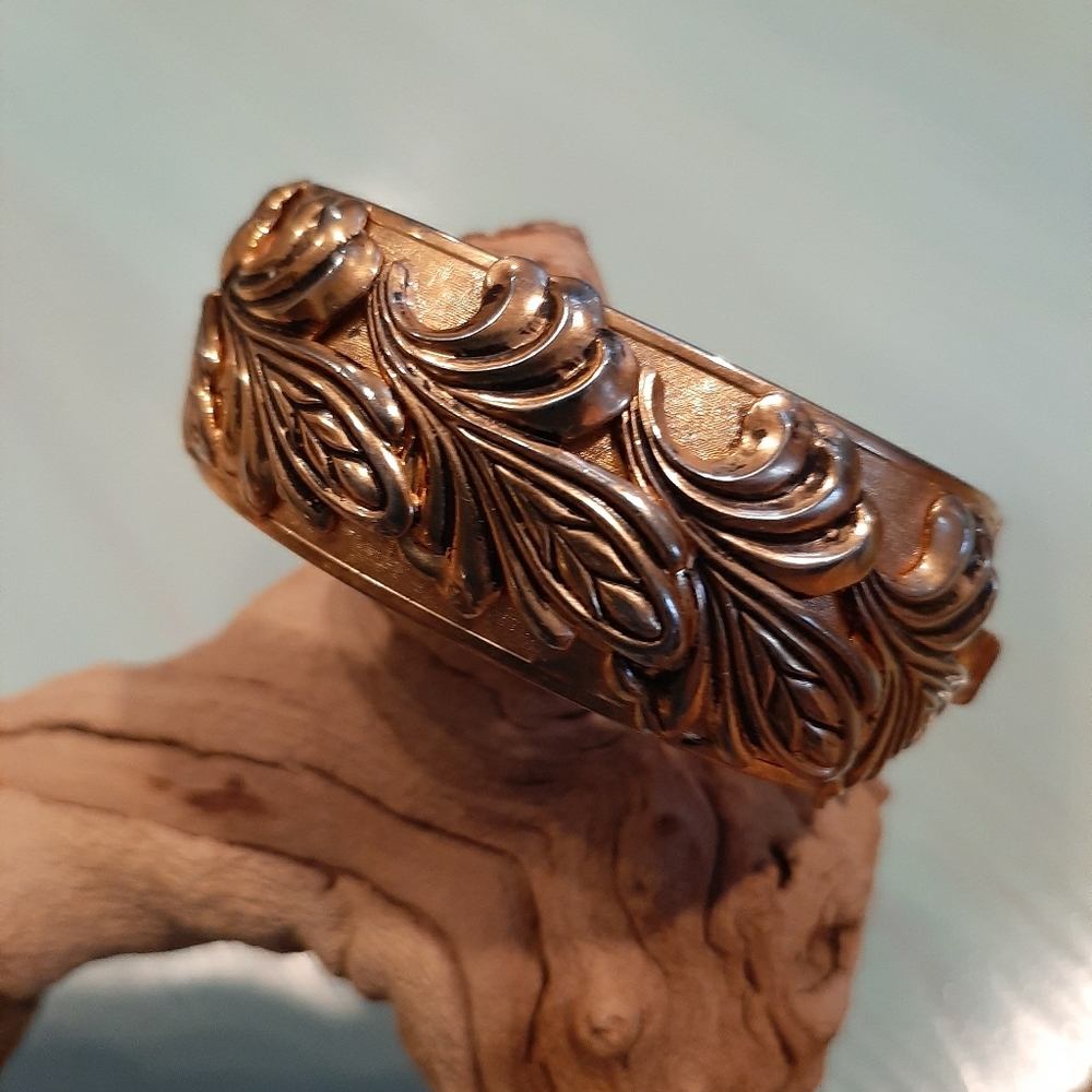 Vintage Bangle Bracelet